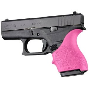 Hogue HandAll beavertail grip sleeve for Glock 42/43 in pink, soft rubber sleeve with cobblestone texture