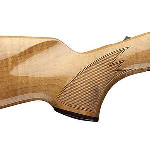 High-quality wooden stock hunting rifle for precision shooting.